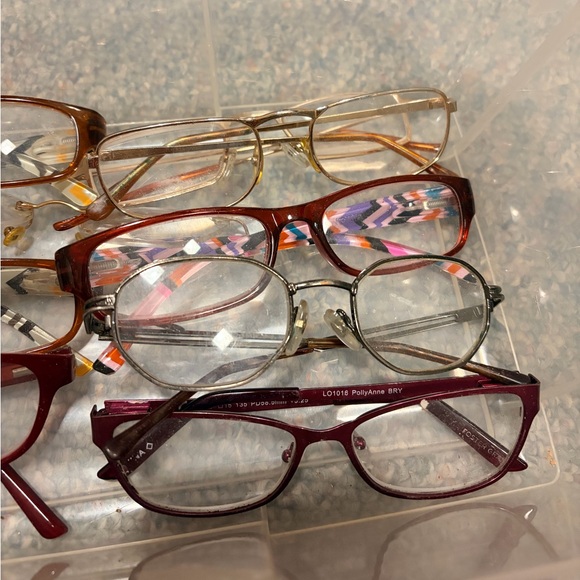Assorted Eyeglasses Collection - Picture 3 of 3
